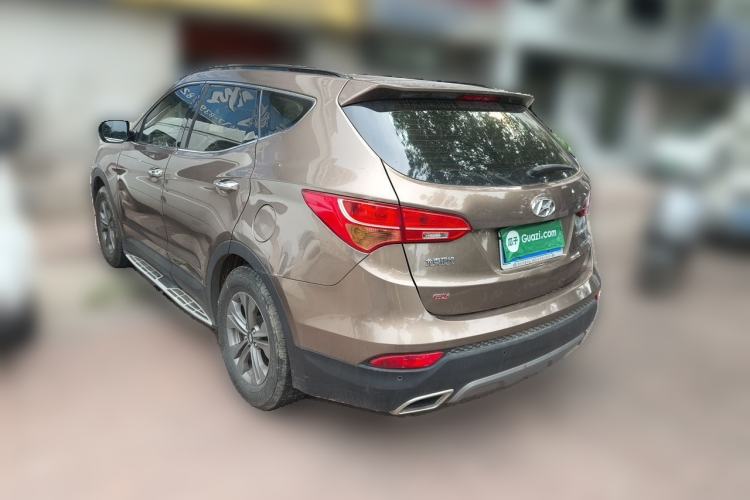 Used Hyundai Santa Fe 2013 2.4L Automatic Two-Wheel Drive Smart Version Rear Left 45 Deg