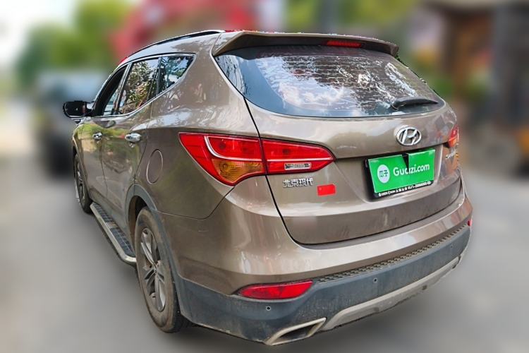 Used Hyundai Santa Fe 2013 2.4L Automatic Two-Wheel Drive Smart Version Rear Left 45 Deg