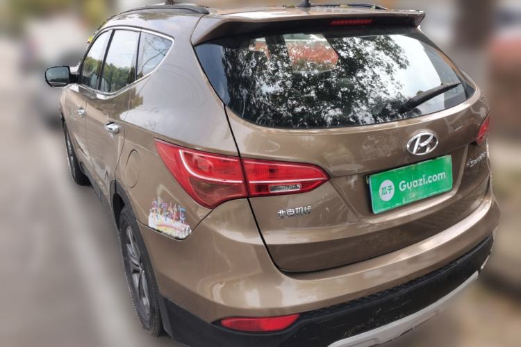 Used Hyundai Santa Fe 2013 2.4L Automatic Two-Wheel Drive Smart Version Rear Left 45 Deg