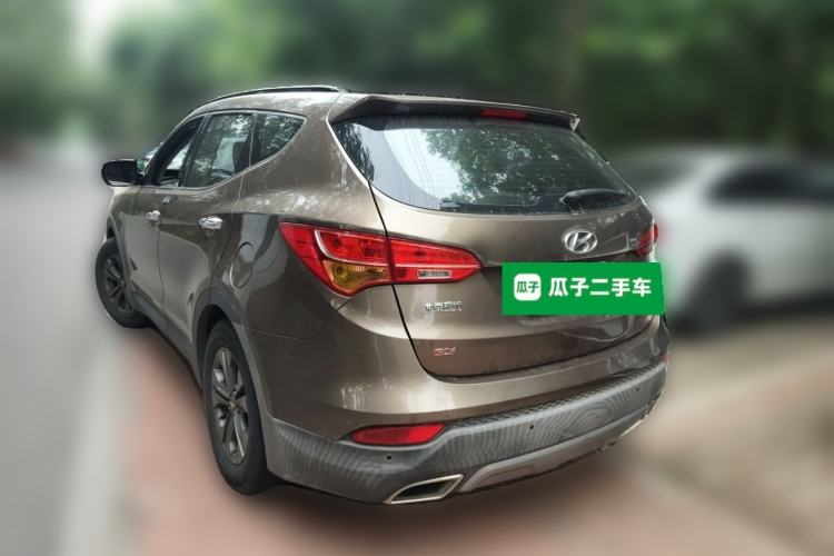 Used Hyundai Santa Fe 2013 2.4L Automatic Two-Wheel Drive Smart Version Rear Left 45 Deg