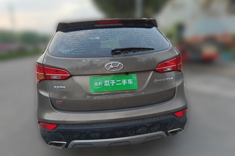 Used Hyundai Santa Fe 2013 2.4L Automatic Two-Wheel Drive Smart Version Rear