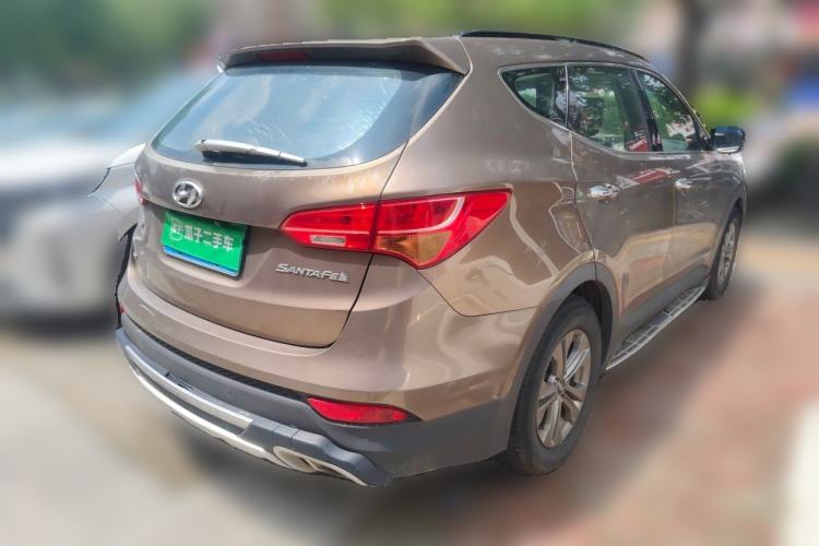 Used Hyundai Santa Fe 2013 2.4L Automatic Two-Wheel Drive Smart Version Rear Right 45 Deg