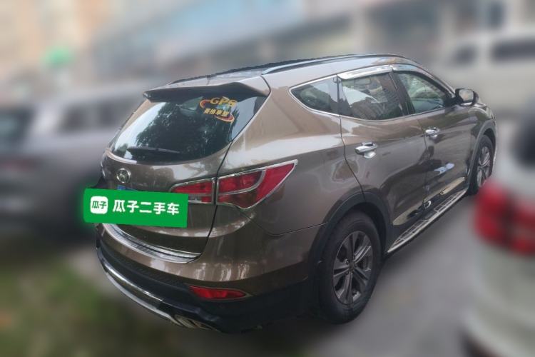 Used Hyundai Santa Fe 2013 2.4L Automatic Two-Wheel Drive Smart Version Rear Right 45 Deg