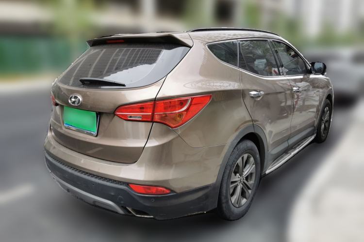 Used Hyundai Santa Fe 2013 2.4L Automatic Two-Wheel Drive Smart Version Rear Right 45 Deg
