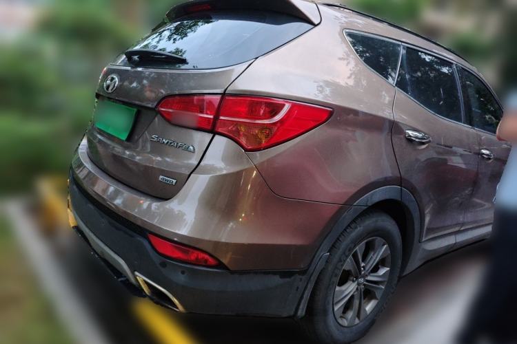 Used Hyundai Santa Fe 2013 Revised Version 2.4L Automatic All-Wheel Drive Smart Type Rear Right 45 Deg