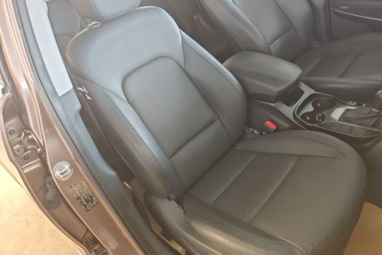 Used Hyundai Santa Fe 2013 Revised Version 2.4L Automatic All-Wheel Drive Smart Type Right Front Seat