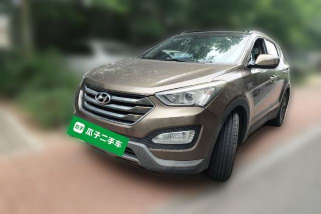 Used Hyundai Santa Fe 2013 2.4L Automatic Two-Wheel Drive Smart Version