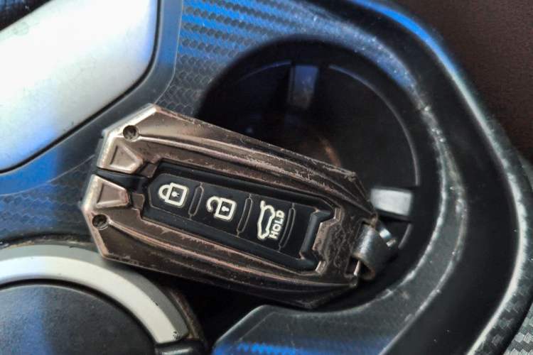 Used Hyundai Santa Fe 2013 2.0T Automatic All-Wheel Drive Prestige Version Vehicle Key