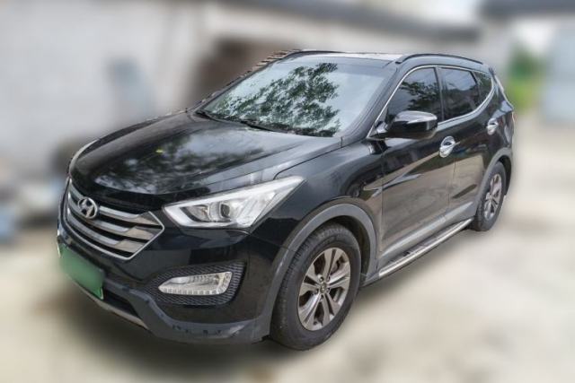 Używany Hyundai Santa Fe 2015 2.0T Automatic Two-Wheel Drive Smart Version 5 Seats