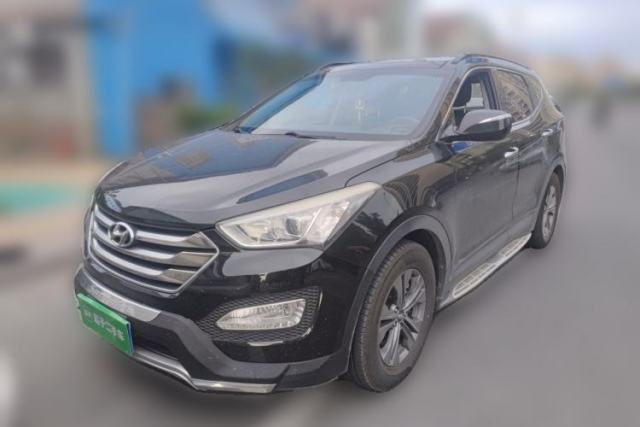 Used Hyundai Santa Fe 2015 2.0T Automatic Two-Wheel Drive Smart Version 5 Seats