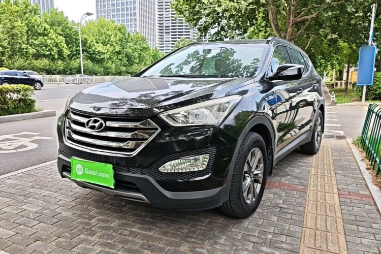 Used Hyundai Santa Fe 2015 2.4L Automatic Two-Wheel Drive Comfort Edition 5 Seats Guazi used car, China used car export, Used car for sale, Used cars, Cheapest cars for sale