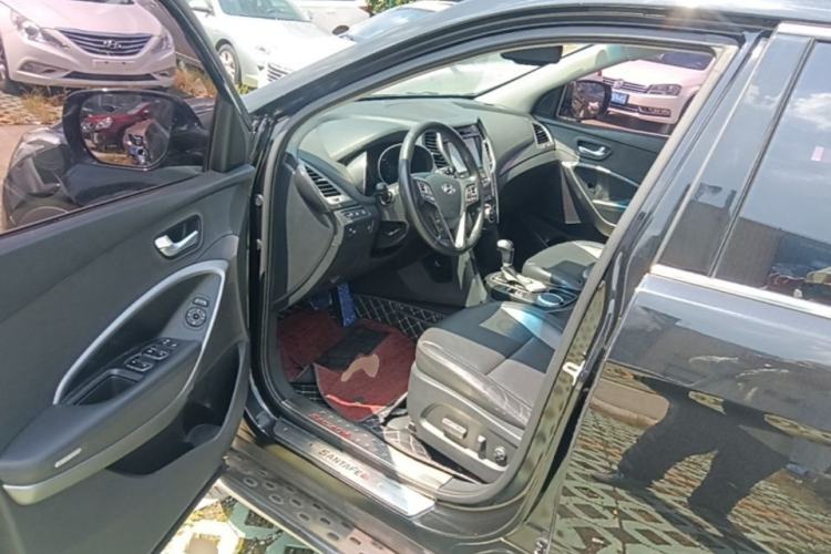 Used Hyundai Santa Fe 2015 2.0T Automatic All-Wheel Drive Smart Version 5 Seats Driver Seat