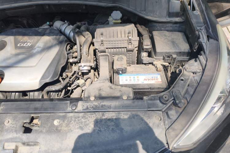 Used Hyundai Santa Fe 2015 2.0T Automatic 4x4 Smart 7-Seater Engine Bay Left