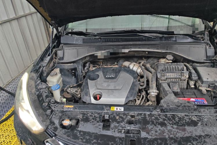 Used Hyundai Santa Fe 2015 2.0T Automatic 4x4 Top-Grade 7-Seater Engine Bay Right