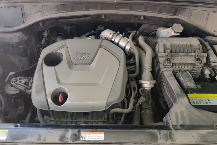 Used Hyundai Santa Fe 2015 2.0T Automatic 4x4 Smart 7-Seater Engine Bay