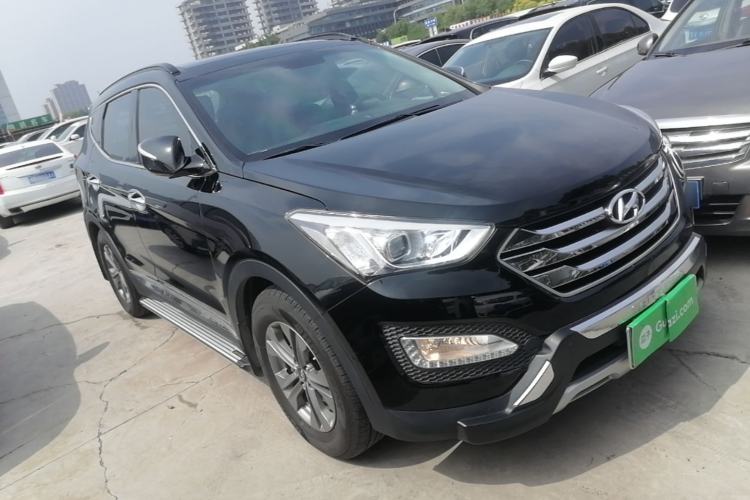 Used Hyundai Santa Fe 2015 2.0T Automatic All-Wheel Drive Smart Version 5 Seats Exterior 1