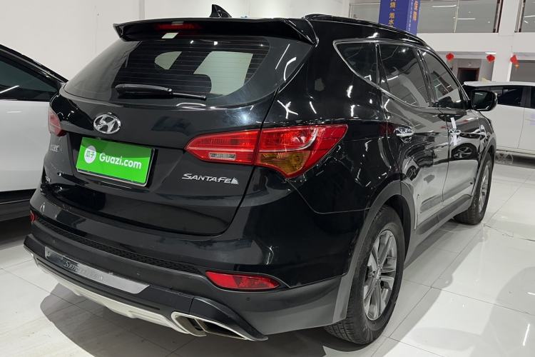 Used Hyundai Santa Fe 2015 2.0T Automatic Two-Wheel Drive Smart Version 5 Seats Exterior 3