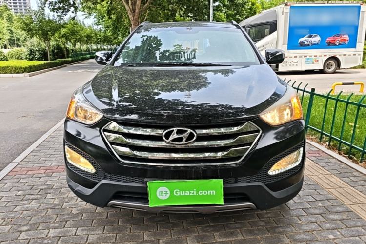 Used Hyundai Santa Fe 2015 2.4L Automatic Two-Wheel Drive Comfort Edition 5 Seats Front