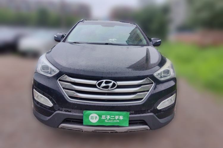 Used Hyundai Santa Fe 2015 2.0T Automatic 4x4 Smart 7-Seater Front
