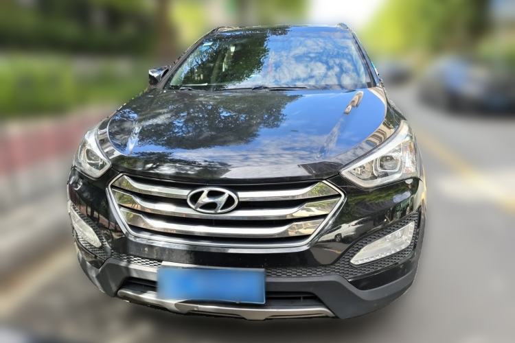 Used Hyundai Santa Fe 2015 2.0T Automatic 4x4 Smart 7-Seater Front
