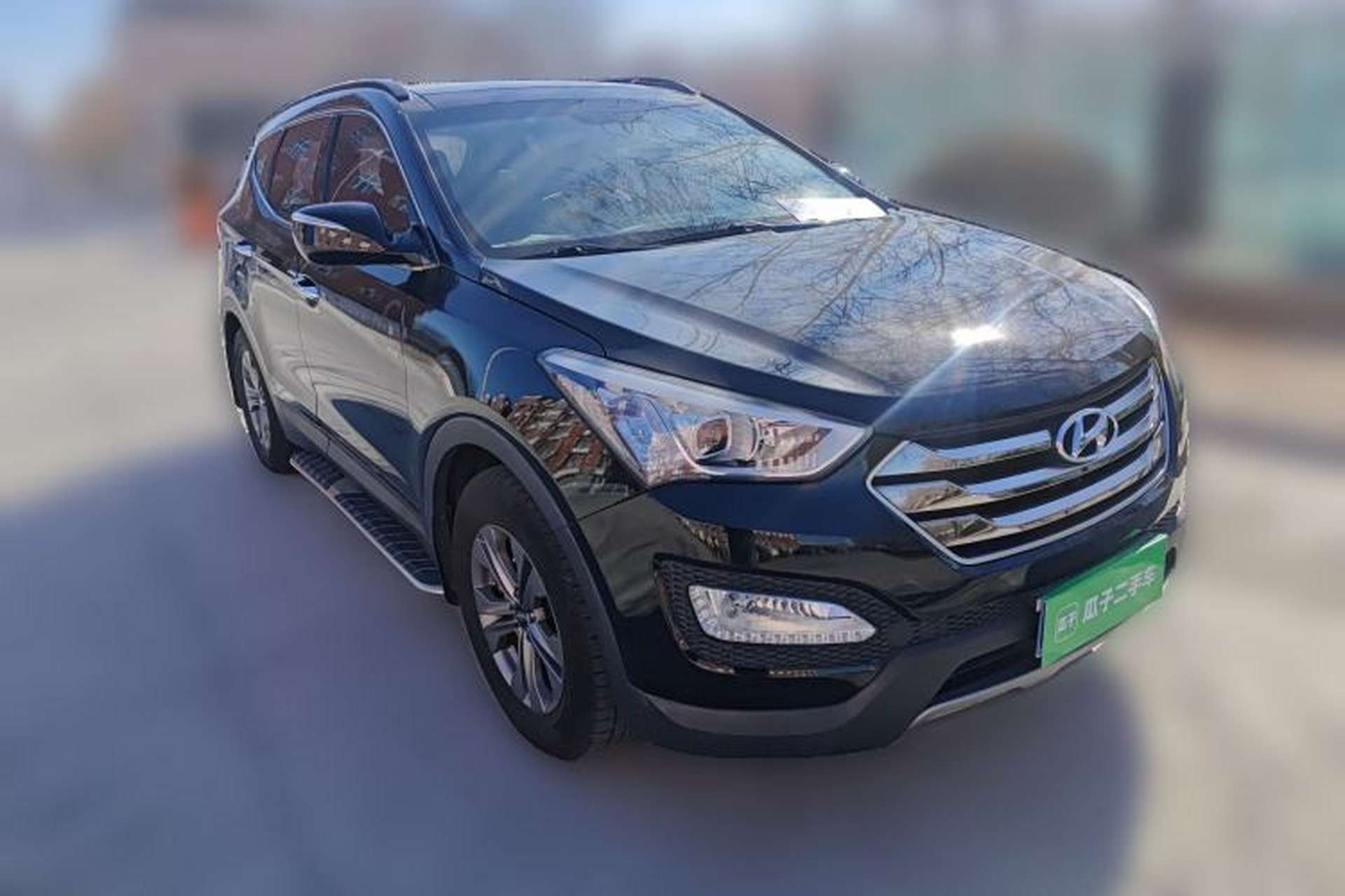 Used Hyundai Santa Fe 2015 2.0T Automatic Two-Wheel Drive Smart Version 5 Seats Front Right 45 Deg