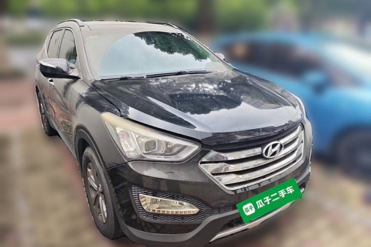 Used Hyundai Santa Fe 2015 2.0T Automatic Two-Wheel Drive Smart Version 5 Seats Front Right 45 Deg