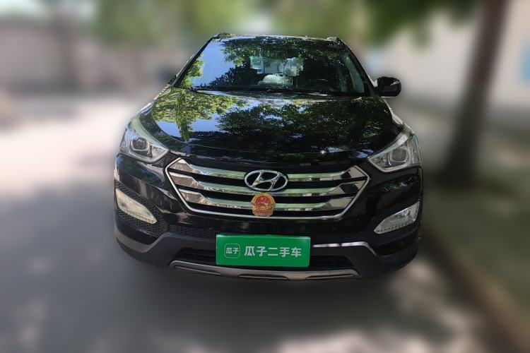 Used Hyundai Santa Fe 2015 2.0T Automatic 4x4 Smart 7-Seater Front