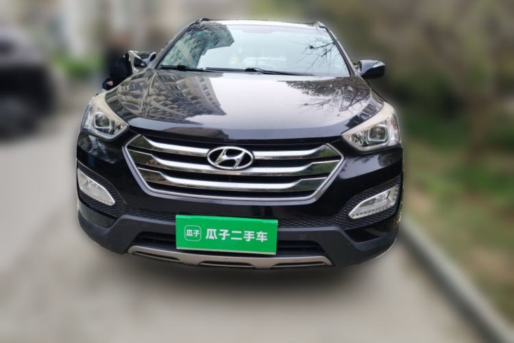 Used Hyundai Santa Fe 2015 2.0T Automatic Two-Wheel Drive Smart Version 5 Seats Front
