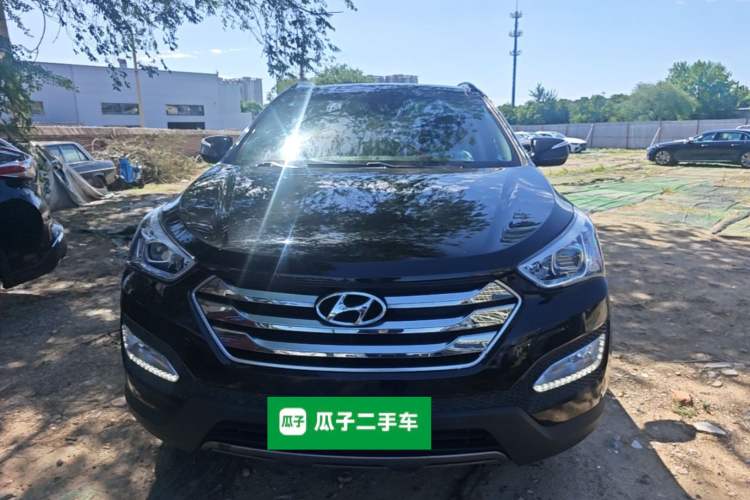 Used Hyundai Santa Fe 2015 2.0T Automatic Two-Wheel Drive Smart Version 5 Seats Front