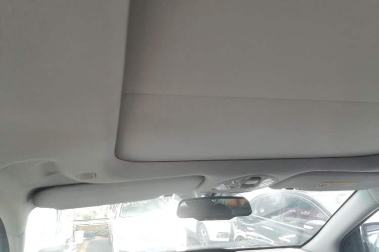 Used Hyundai Santa Fe 2015 2.0T Automatic All-Wheel Drive Smart Version 5 Seats Headliner