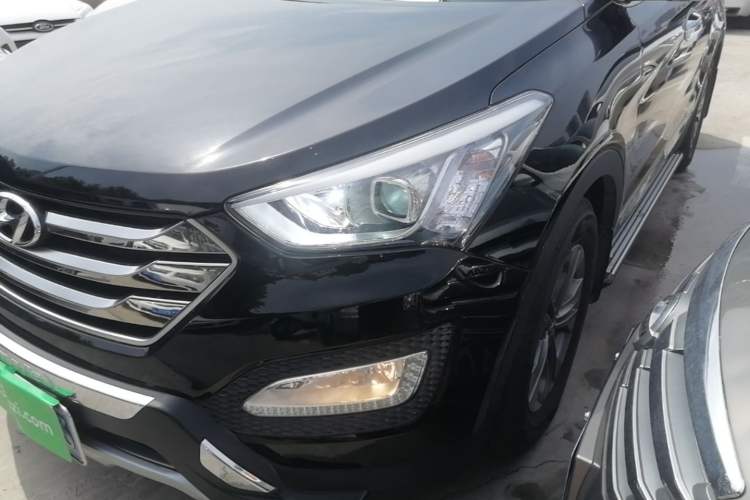 Used Hyundai Santa Fe 2015 2.0T Automatic All-Wheel Drive Smart Version 5 Seats Left Front Headlight