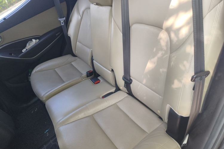 Used Hyundai Santa Fe 2015 2.0T Automatic 4x4 Smart 7-Seater Left Rear Seat