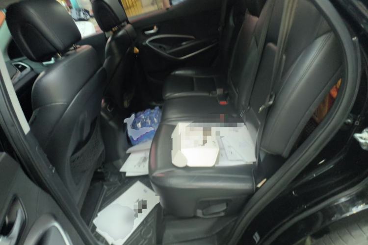 Used Hyundai Santa Fe 2015 2.0T Automatic 4x4 Smart 7-Seater Left Rear Seat