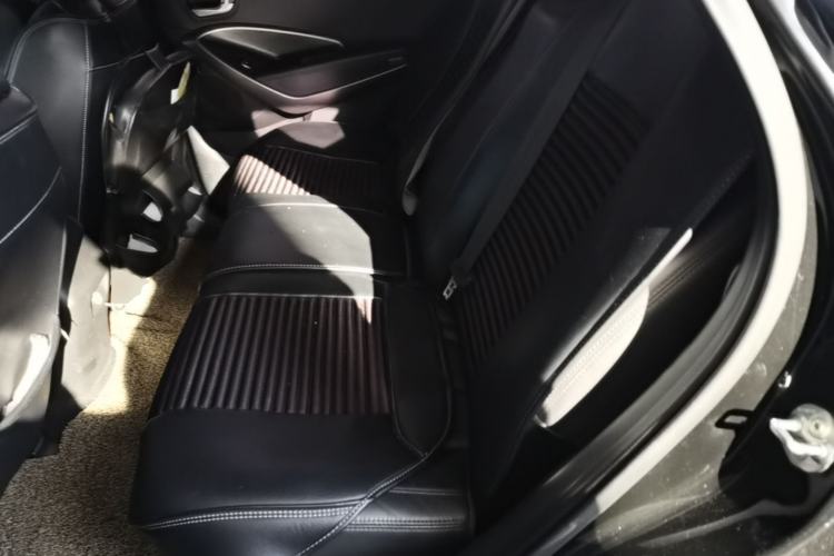 Used Hyundai Santa Fe 2015 2.0T Automatic Two-Wheel Drive Smart Version 5 Seats Left Rear Seat