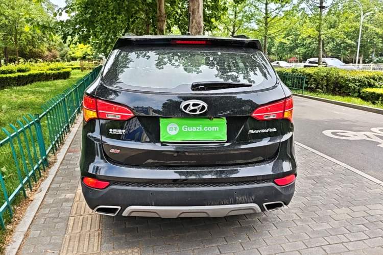 Used Hyundai Santa Fe 2015 2.4L Automatic Two-Wheel Drive Comfort Edition 5 Seats Rear