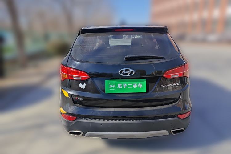 Used Hyundai Santa Fe 2015 2.0T Automatic Two-Wheel Drive Smart Version 5 Seats Rear