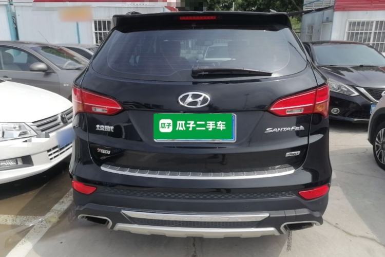 Used Hyundai Santa Fe 2015 2.0T Automatic All-Wheel Drive Smart Version 5 Seats Rear