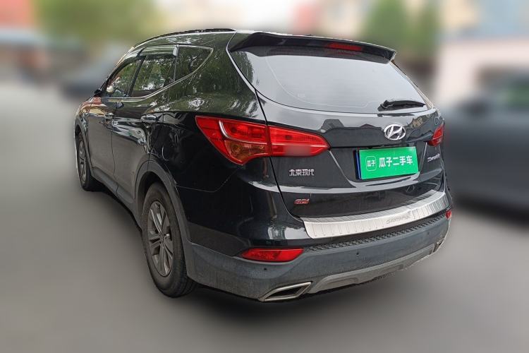 Used Hyundai Santa Fe 2015 2.4L Automatic Two-Wheel Drive Smart Version 5 Seats Rear Left 45 Deg