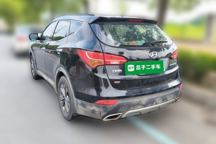 Used Hyundai Santa Fe 2015 2.4L Automatic Two-Wheel Drive Smart Version 5 Seats Rear Left 45 Deg