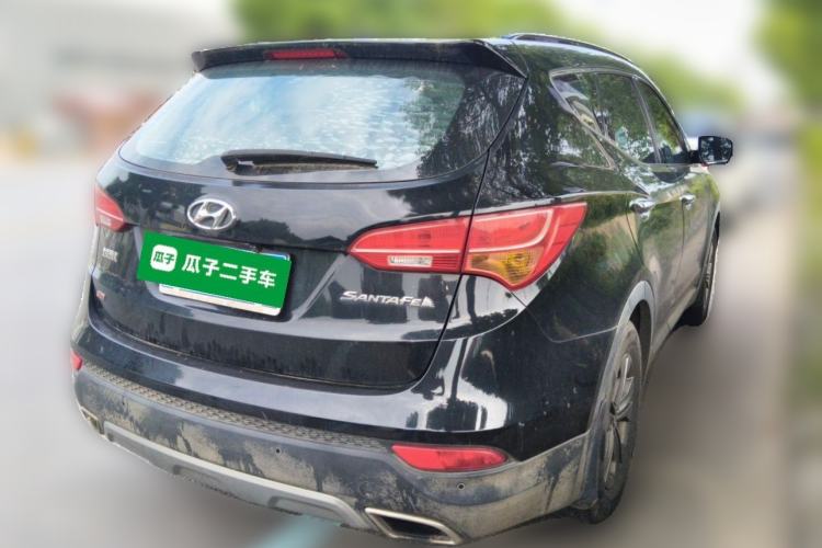 Used Hyundai Santa Fe 2015 2.4L Automatic Two-Wheel Drive Smart Version 5 Seats Rear Right 45 Deg