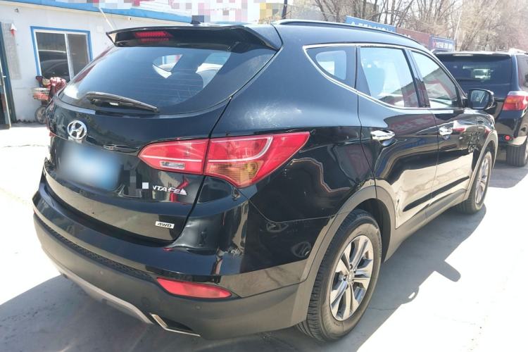 Used Hyundai Santa Fe 2015 2.0T Automatic All-Wheel Drive Smart Version 5 Seats Rear Right 45 Deg