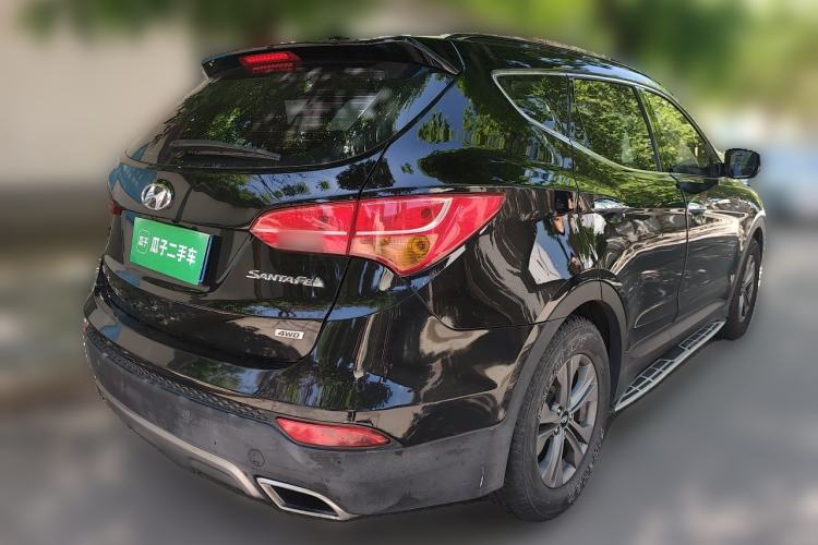 Used Hyundai Santa Fe 2015 2.0T Automatic 4x4 Smart 7-Seater Rear Right 45 Deg
