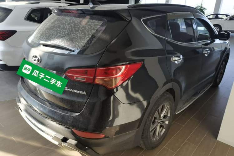 Used Hyundai Santa Fe 2015 2.0T Automatic Two-Wheel Drive Smart Version 5 Seats Rear Right 45 Deg