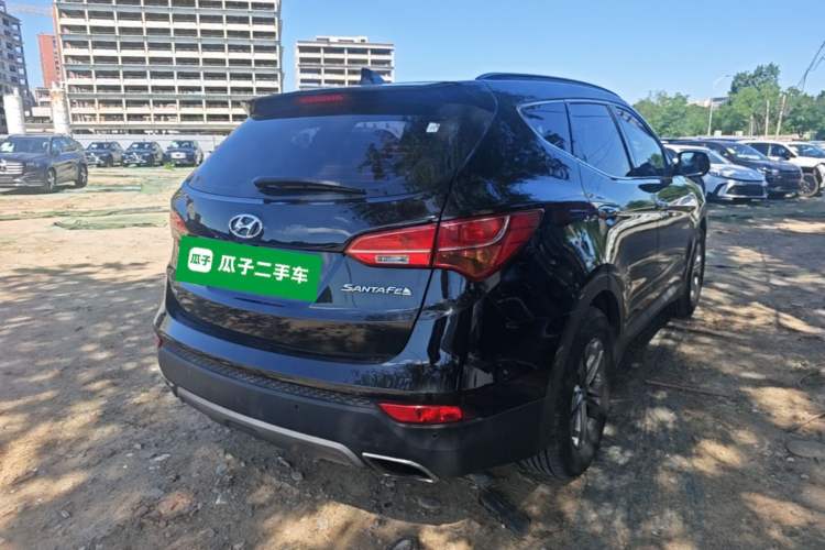 Used Hyundai Santa Fe 2015 2.0T Automatic Two-Wheel Drive Smart Version 5 Seats Rear Right 45 Deg