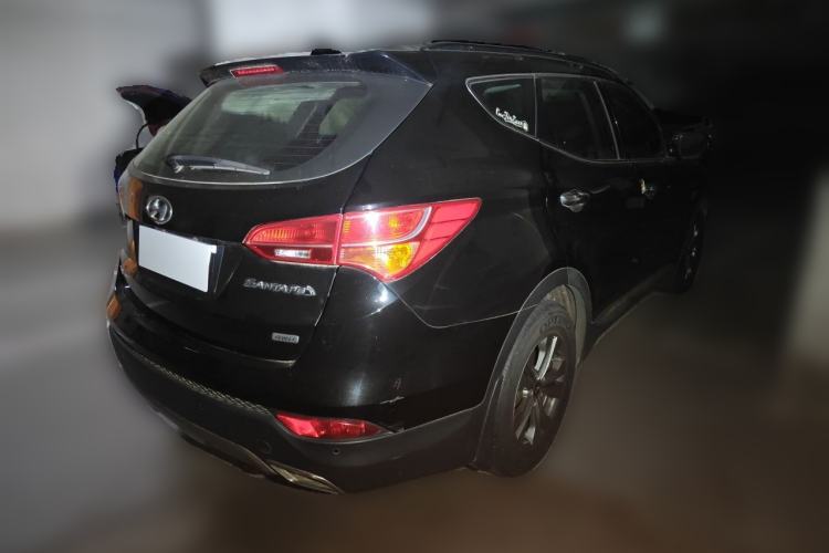 Used Hyundai Santa Fe 2015 2.0T Automatic All-Wheel Drive Smart Version 5 Seats Rear Right 45 Deg