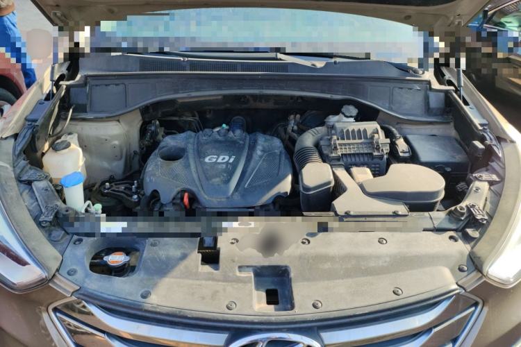 Used Hyundai Santa Fe 2015 2.4L Automatic Two-Wheel Drive Smart Version 5 Seats Engine Bay