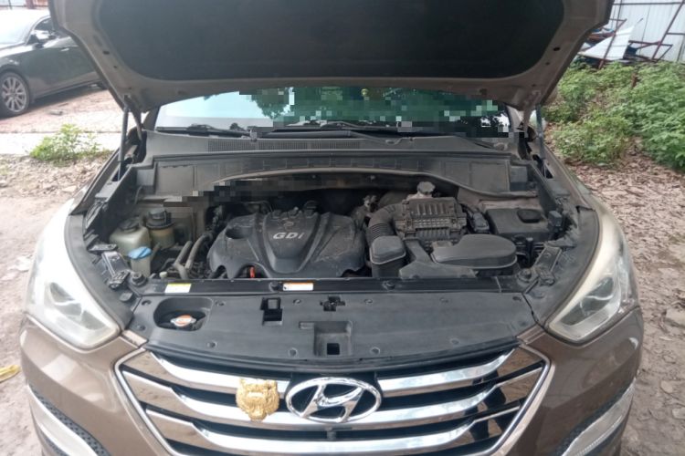 Used Hyundai Santa Fe 2015 2.4L Automatic Two-Wheel Drive Comfort Edition 5 Seats Engine Bay
