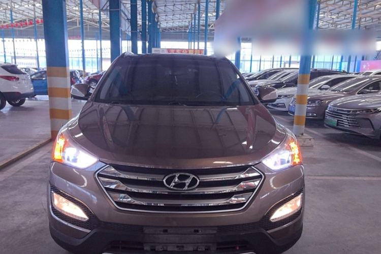 Used Hyundai Santa Fe 2015 2.0T Automatic Two-Wheel Drive Smart Version 5 Seats Exterior 1