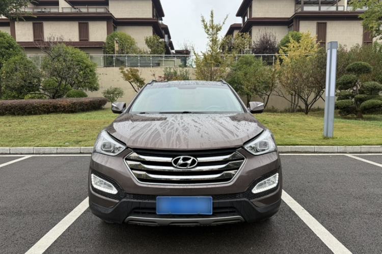 Used Hyundai Santa Fe 2015 2.0T Automatic Two-Wheel Drive Smart Version 5 Seats Exterior 1
