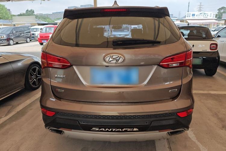 Used Hyundai Santa Fe 2015 2.0T Automatic All-Wheel Drive Smart Version 5 Seats Exterior 4